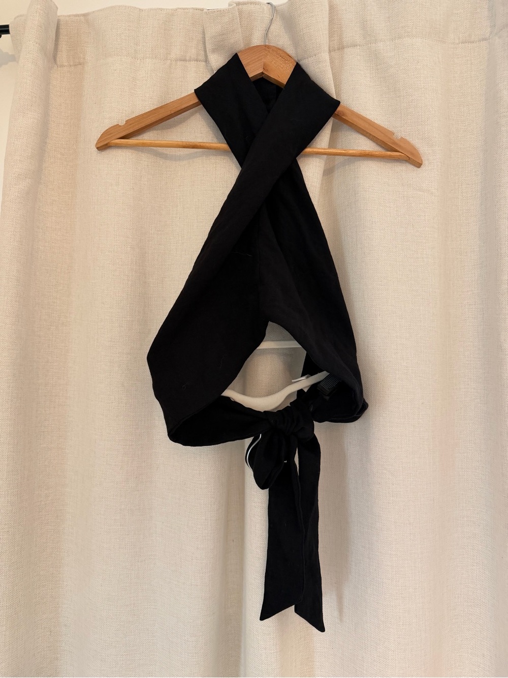 H&M Black Linen Twist Neck Halter Crop Top Ties in Back Size Medium